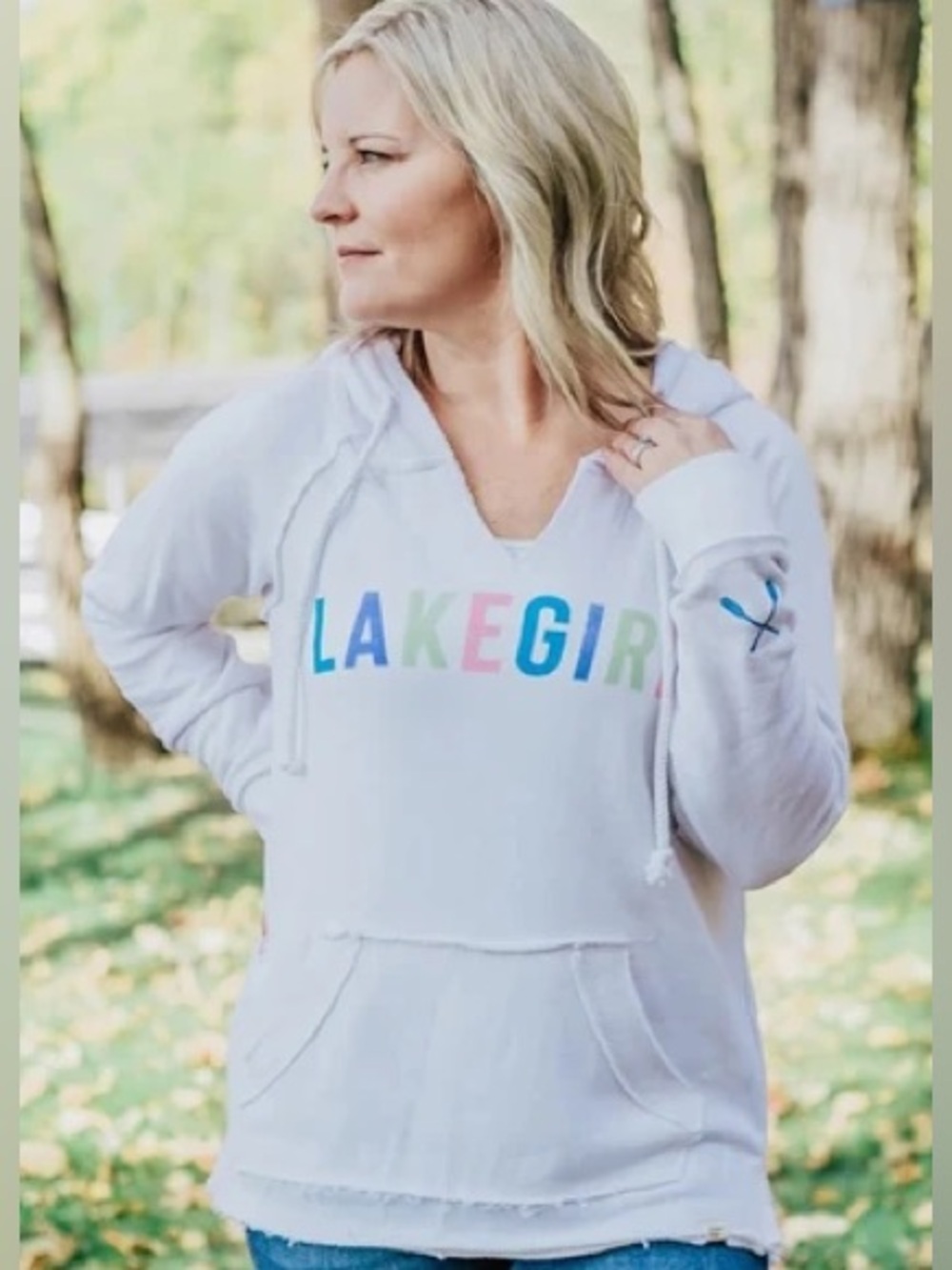 LakeGirl White V‑Neck Hoodie with Colorblock Logo - Women